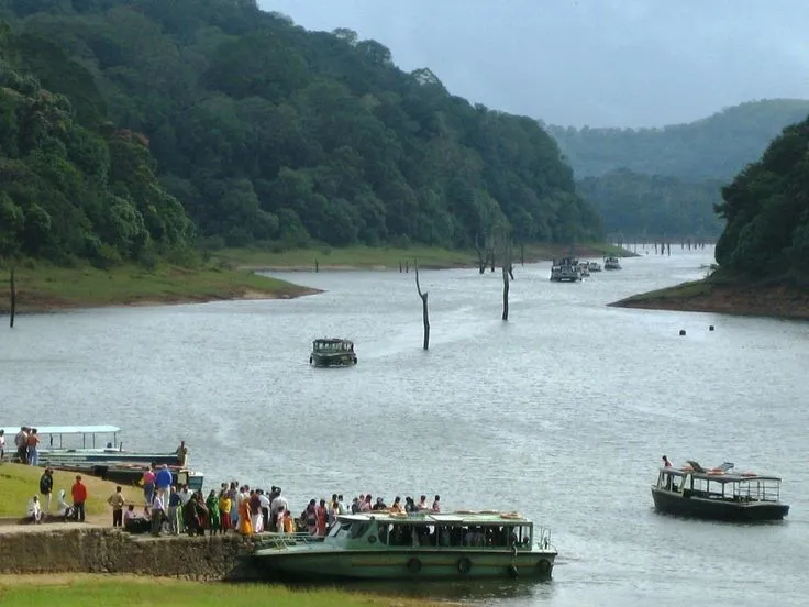 Thekkady tour package