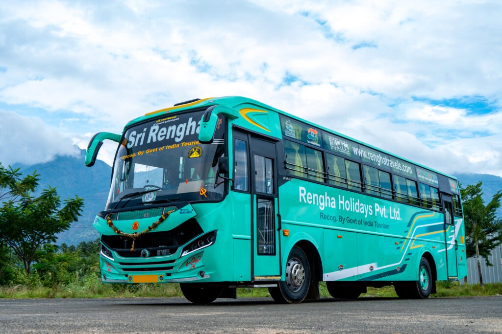 Rengha Travels Luxury Bus